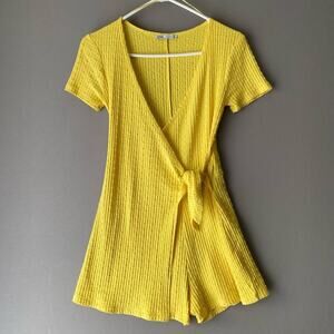 Zara‎ sz S yellow mini faux wrap romper